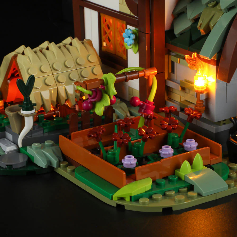 Funwhole Medieval Apothecary Shop Set – Herbal garden with glowing lanterns, potion ingredients, and fantasy-themed details